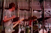 © Robert Rotifer Graham Coxon auf der Bühne mit schwarzer Telecaster Deluxe, beim Anschlagen eines Barree-Akkords